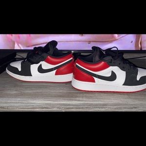 Air Jordan retro 1 low Size 5Y